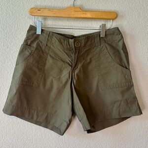 Gap Cargo Shorts Women’s Size 0